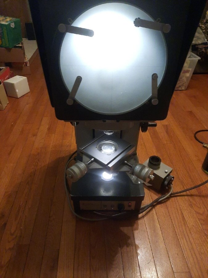 MÁY CHIẾU CỔ MITUTOYO OPTICAL COMPARATOR TYPE PJ 250C