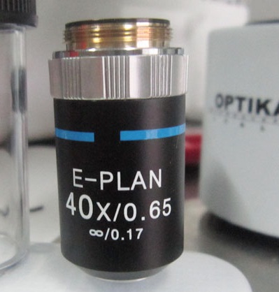 CÁC THÔNG SỐ TRÊN VẬT KÍNH CỦA KÍNH HIỂN VI